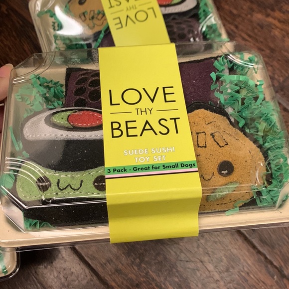 LoveThyBeast 3-Piece Sushi Suede Squeaker Toy Set in Multi at Nordstrom 🤩 C5 - Picture 4 of 11